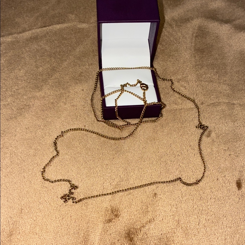 Elegant Gold Necklace